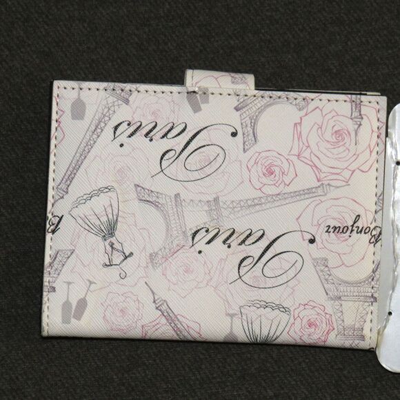Jessica McClintock Floral Paris Passport Cover Wallet - Picture 3 of 5